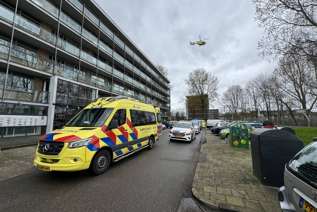 Hulpdiensten groots ingezet na melding van steekincident