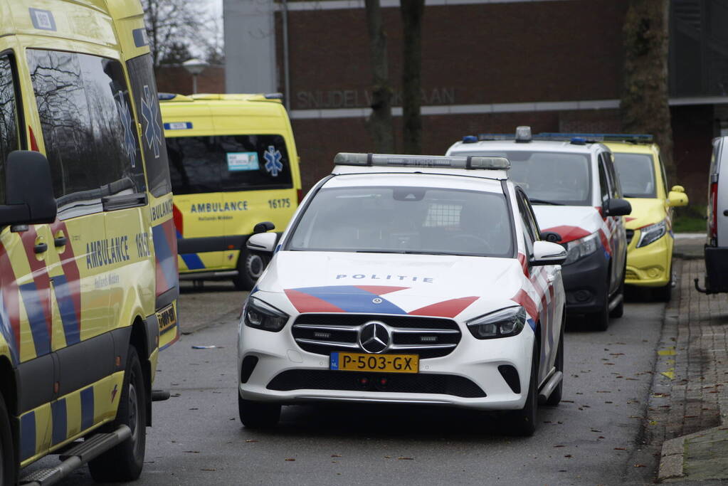 Hulpdiensten groots ingezet na melding van steekincident