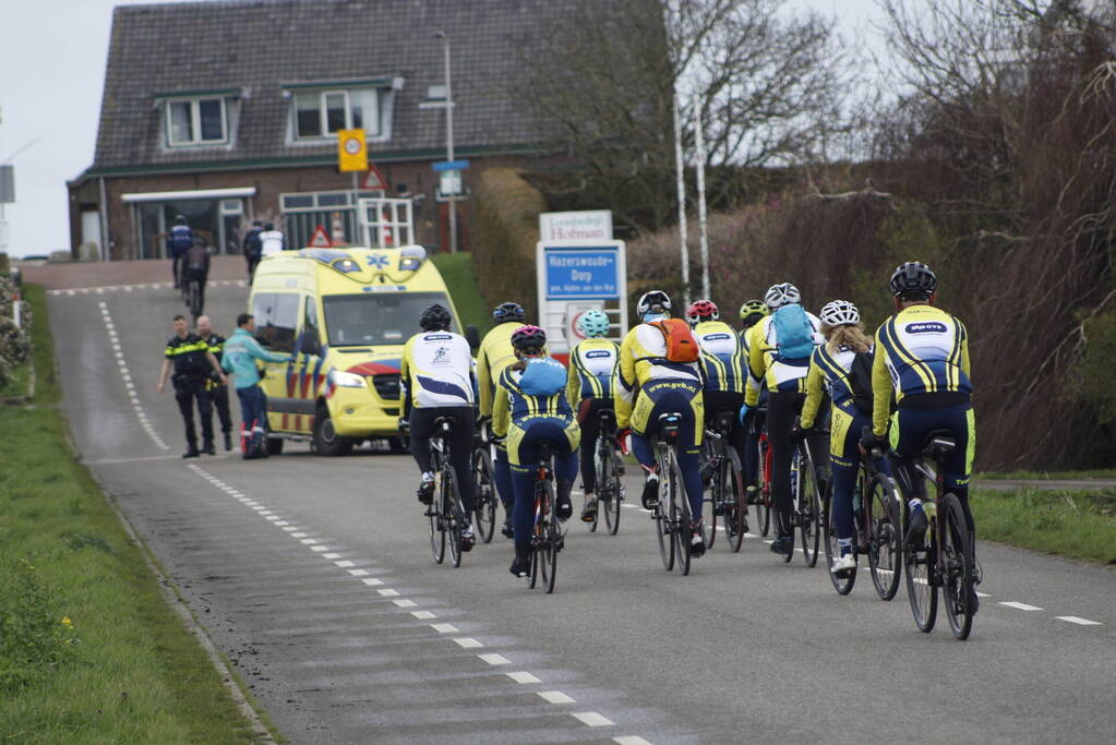 Wielrenners botsen op vluchtheuvel tijdens fietstocht