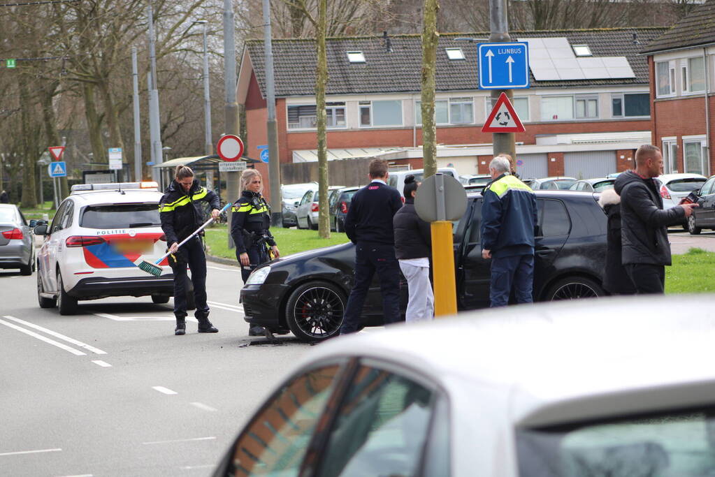 Schade bij ongeval tussen twee voertuigen