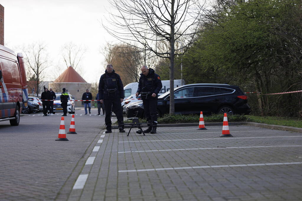 Zwaargewonde na steekpartij bij flat