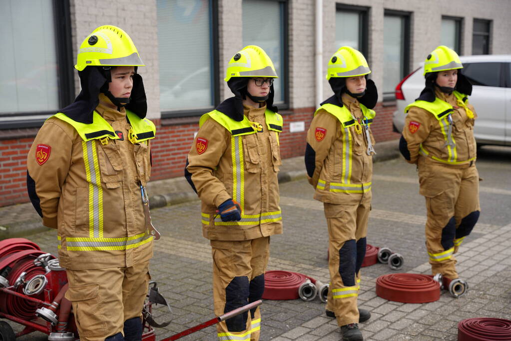 Brandweerlieden van de toekomst houden wedstrijd