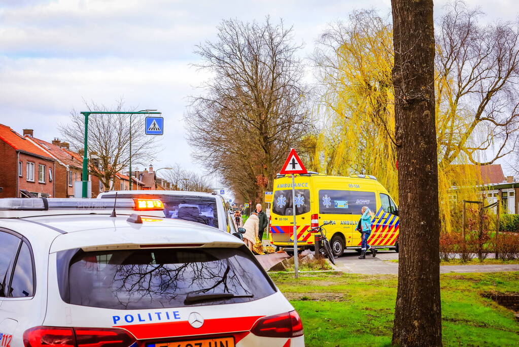 Fietser gewond bij botsing met auto