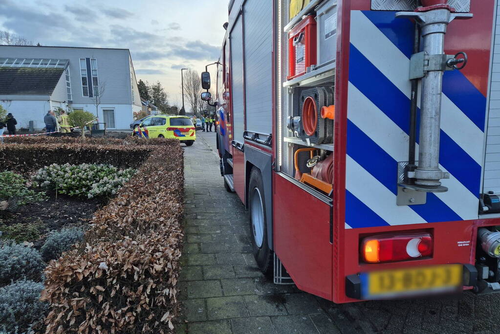 Persoon overleden na geweldsincident, verdachte aangehouden