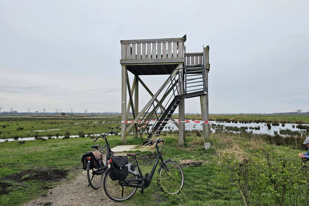 Uitkijktoren binnenveldse hooilanden vernield