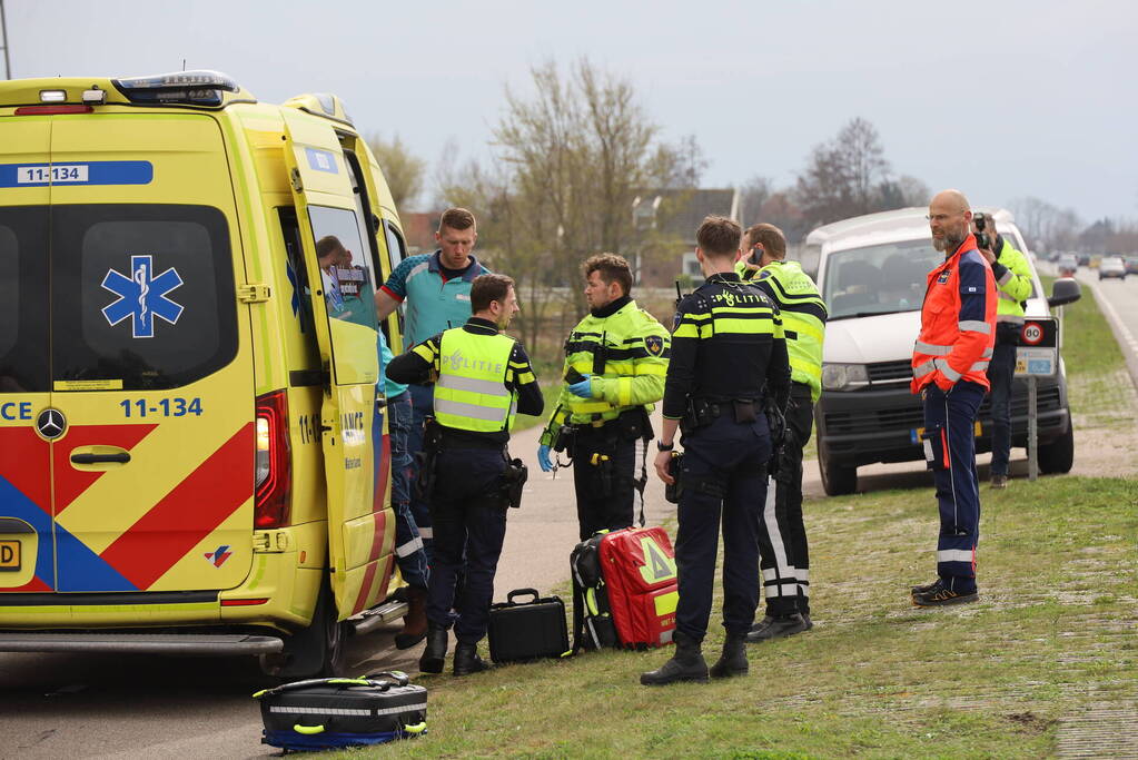 Wielrenner ernstig gewond na val