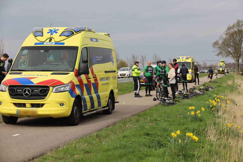 Wielrenner ernstig gewond na val