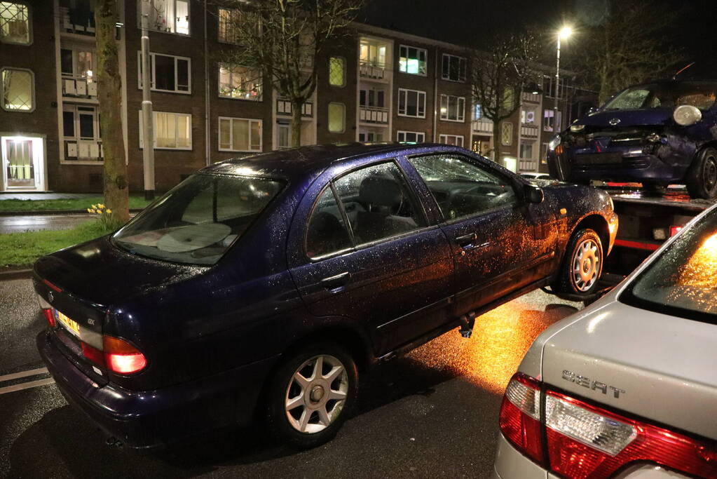 Voetganger geschept door personenauto