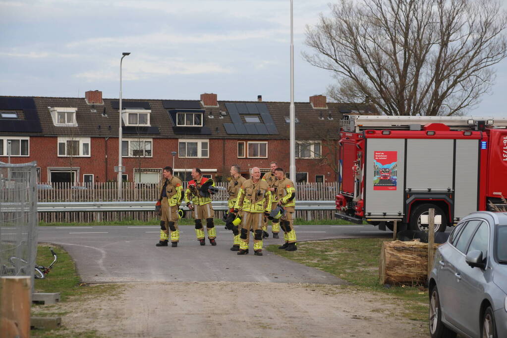 Paard muurvast in modderpoel