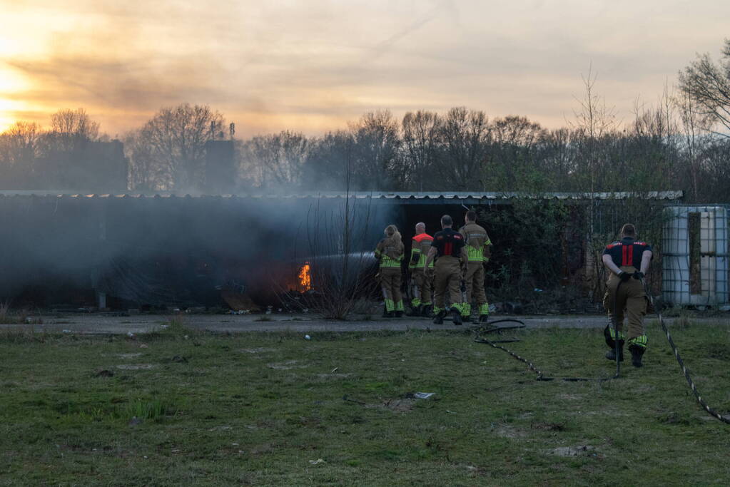 Brand op afgelegen terrein