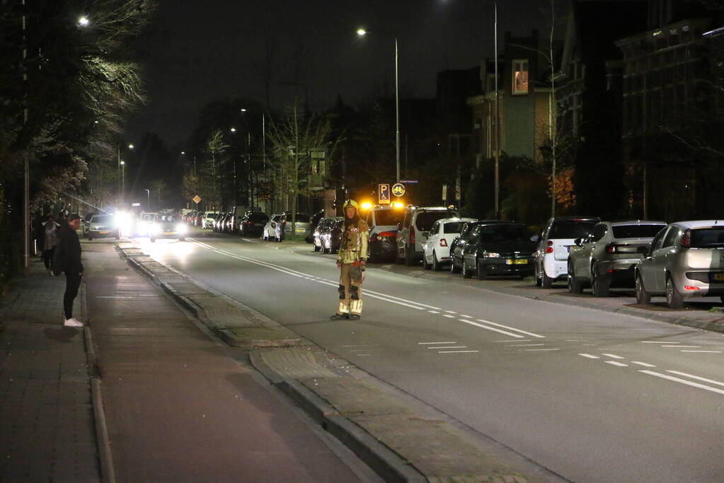 Brandweer controleert woning na brand