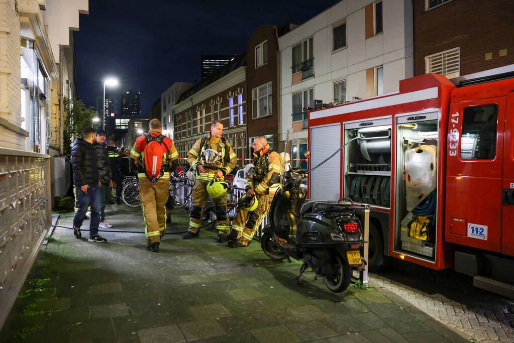 Kaars veroorzaakt brand in badkamer