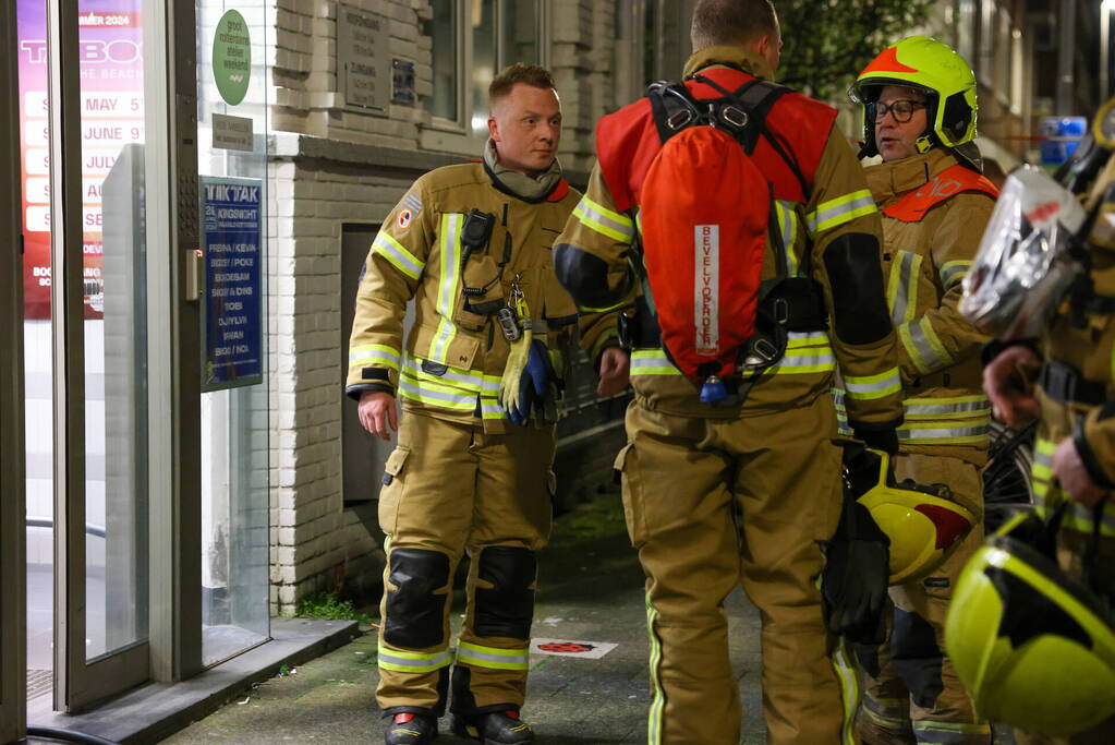 Kaars veroorzaakt brand in badkamer