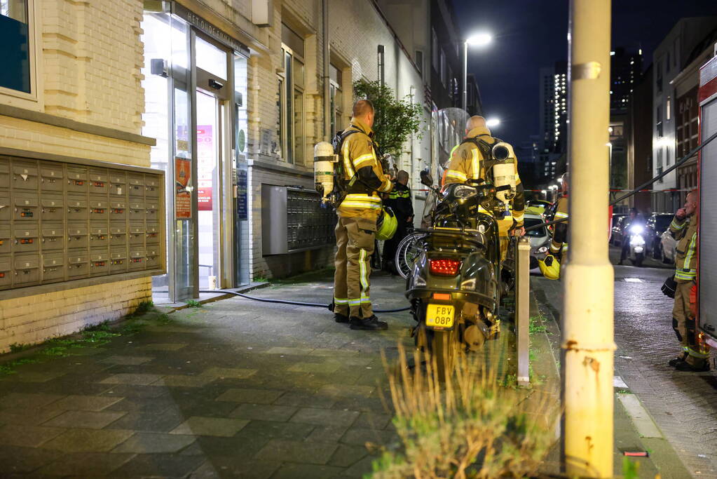 Kaars veroorzaakt brand in badkamer