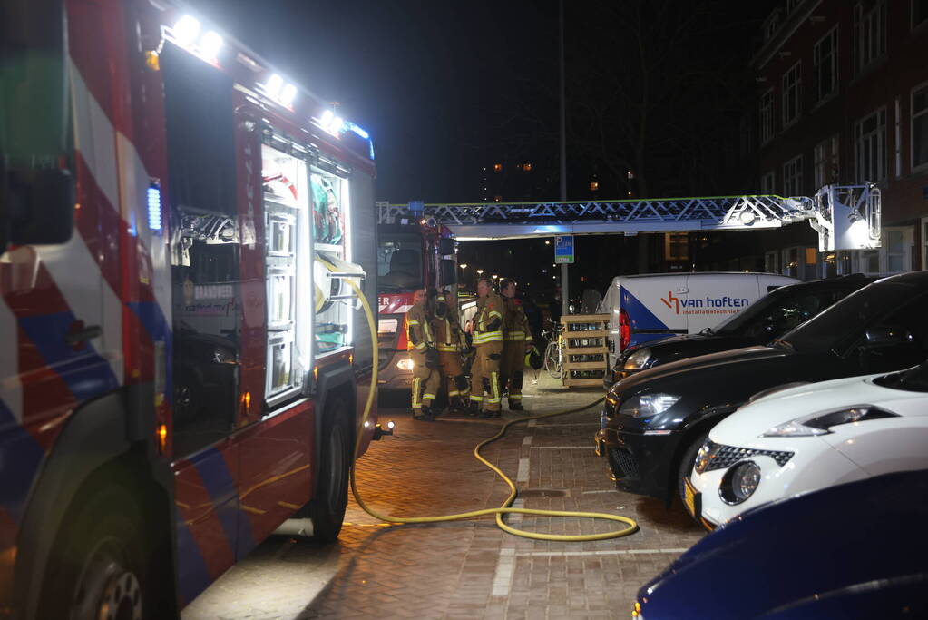 Brand in portiekwoning snel geblust