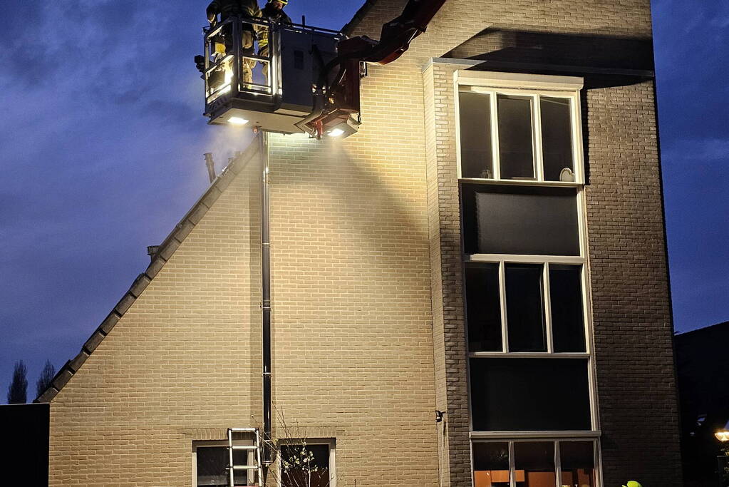 Schoorsteenbrand trekt veel bekijks