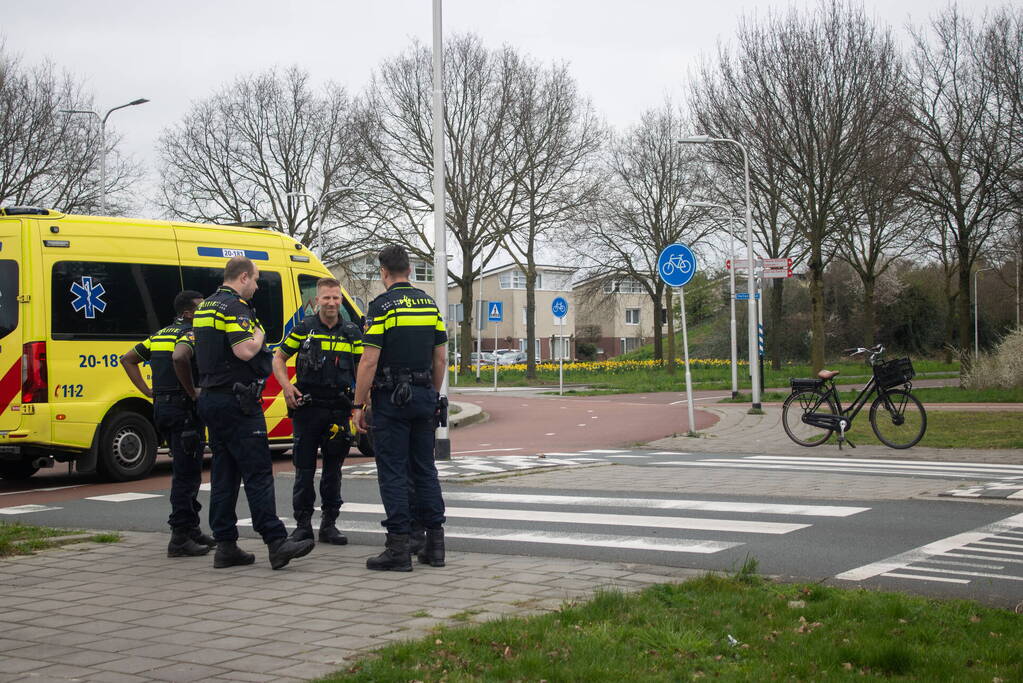 Wederom fietser aangereden op beruchte rotonde