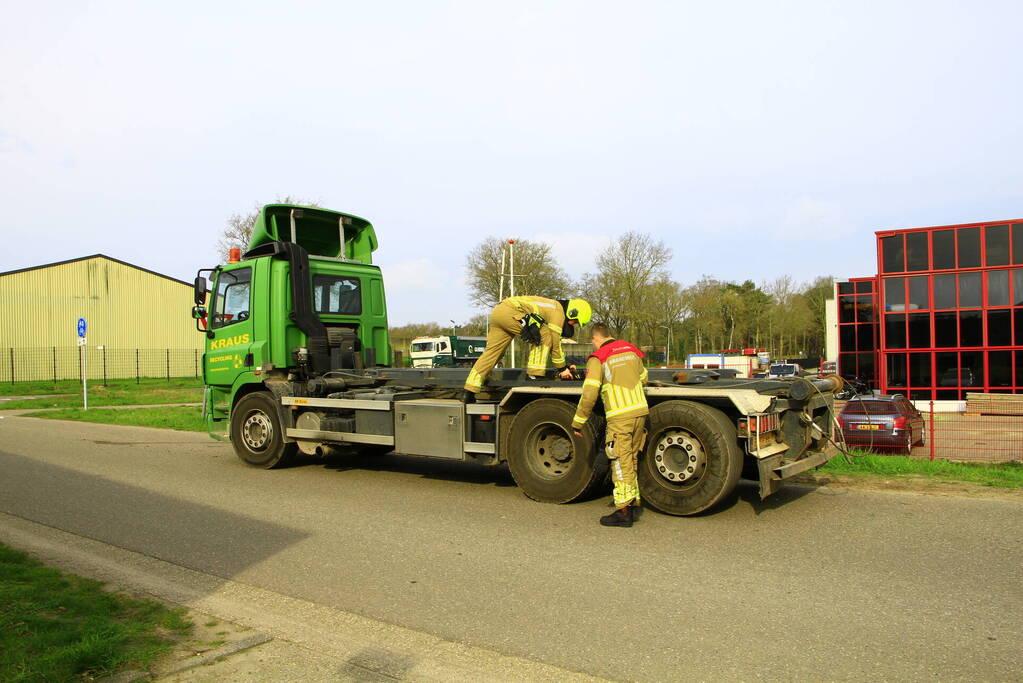 Rookontwikkeling bij chassis van vrachtwagen