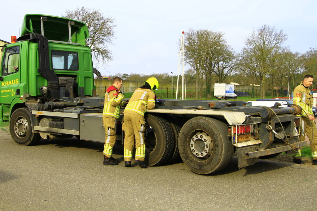 Rookontwikkeling bij chassis van vrachtwagen