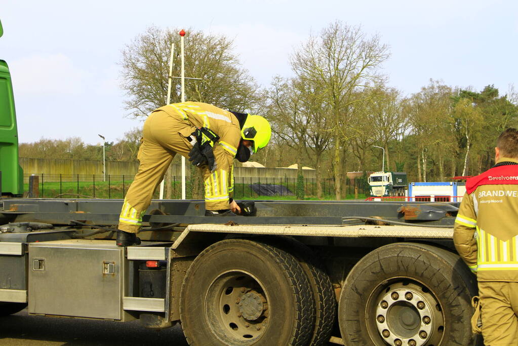 Rookontwikkeling bij chassis van vrachtwagen