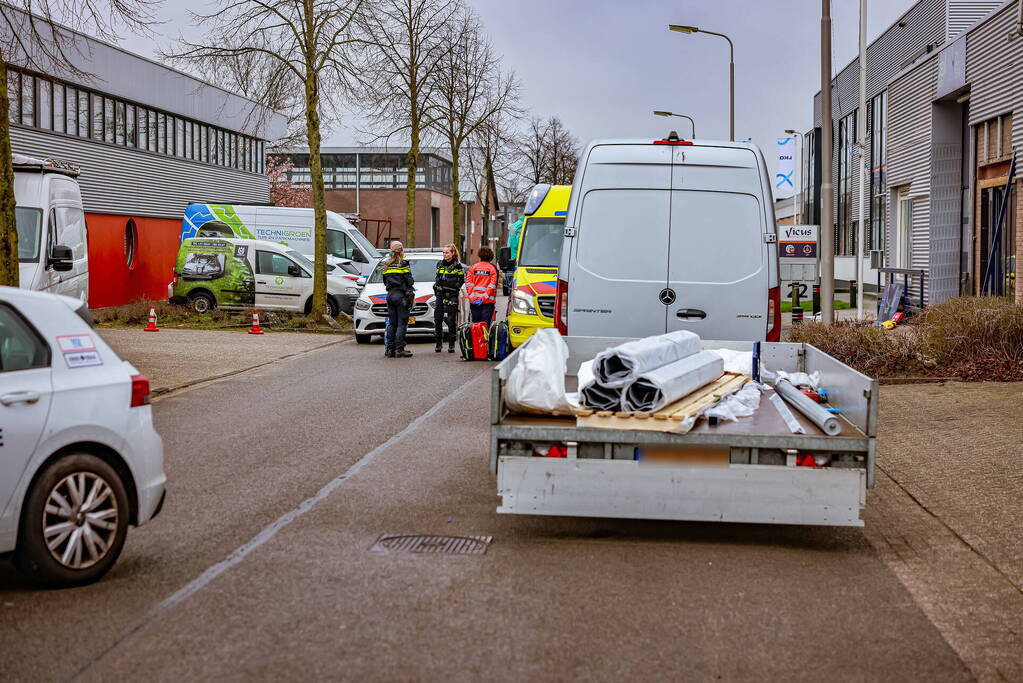 Traumahelikopter ingezet voor bedrijfsongeval