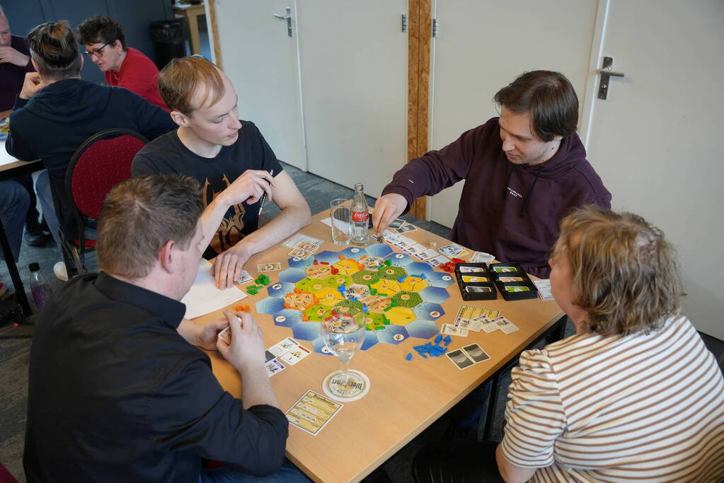 Liefhebbers van Kolonisten van Catan spelen toernooi