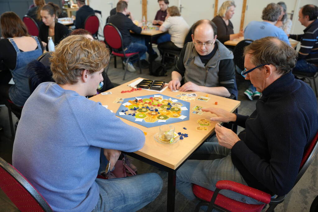 Liefhebbers van Kolonisten van Catan spelen toernooi