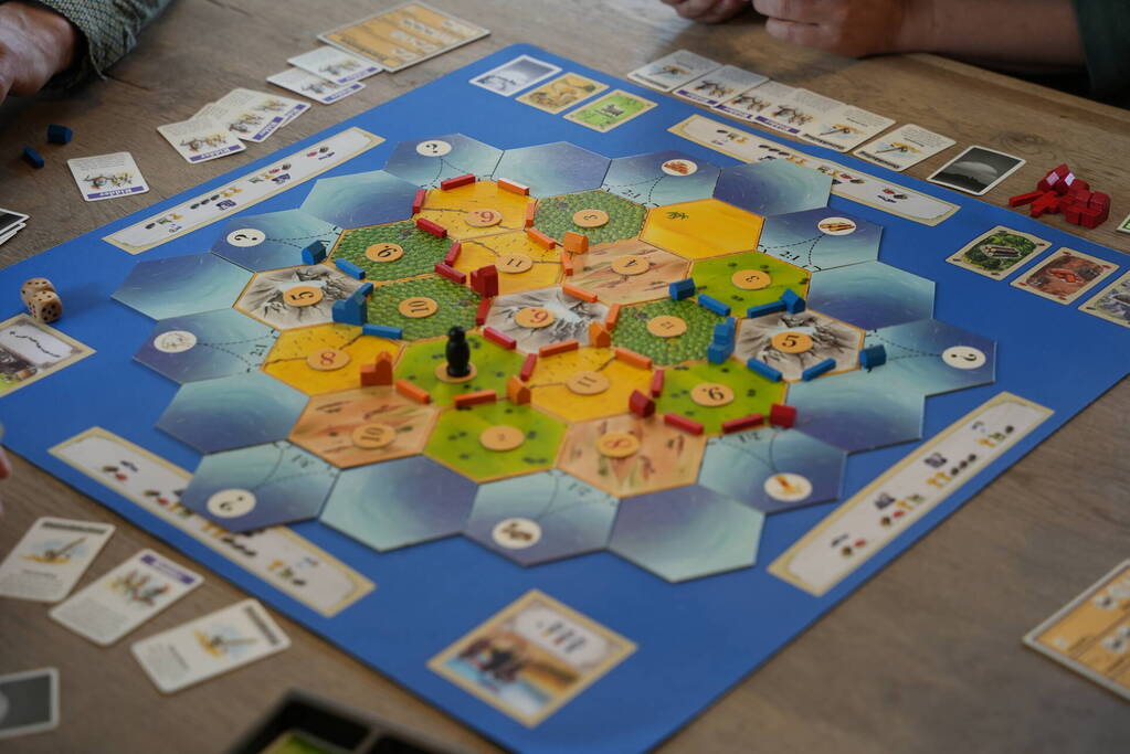 Liefhebbers van Kolonisten van Catan spelen toernooi