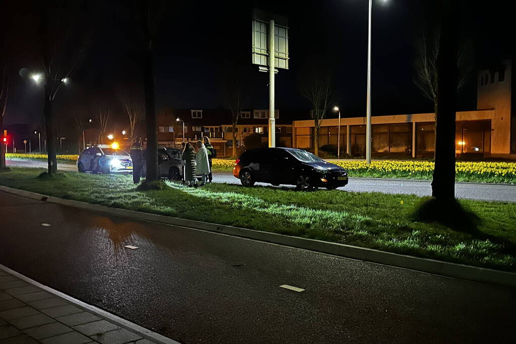 Auto fiks beschadigd na aanrijding met Fatbike