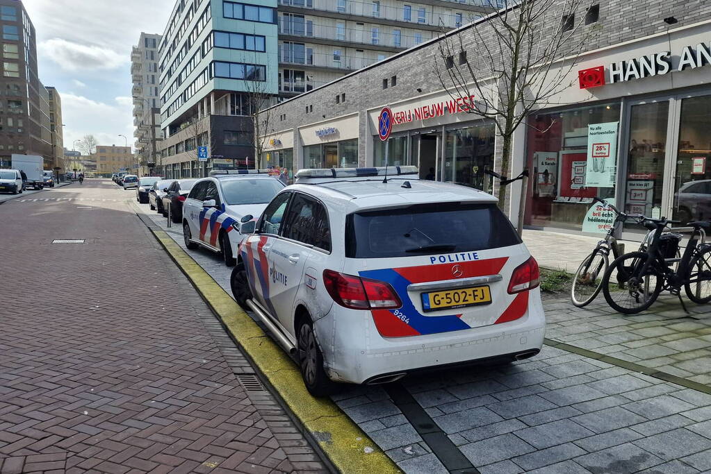 Minderjarige jongen op de vlucht na poging overval