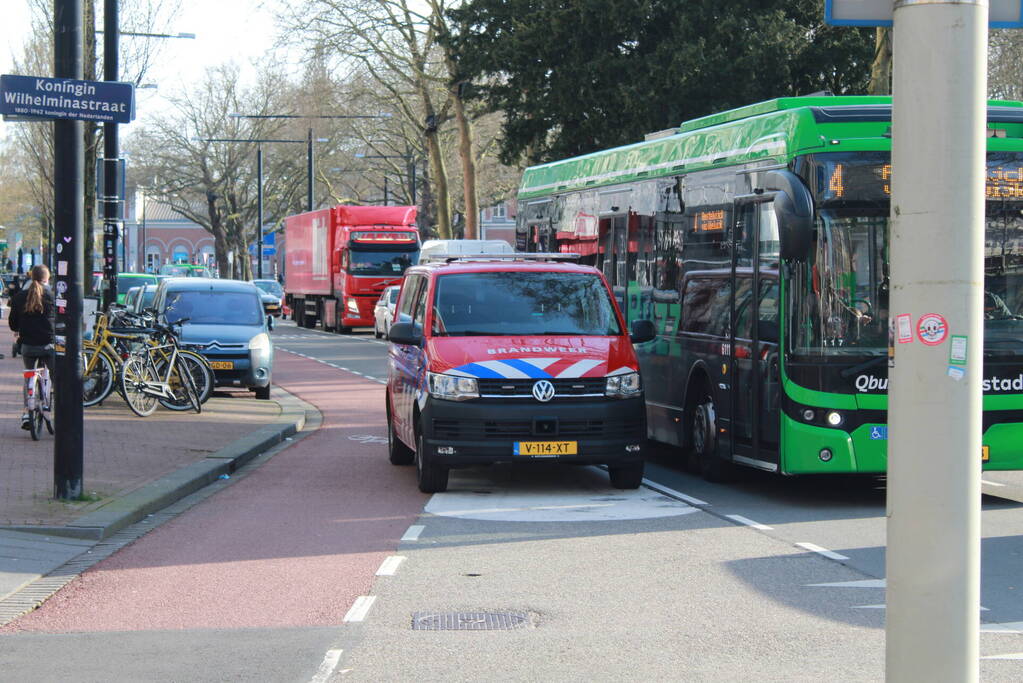 Hulpdiensten groots ingezet voor persoon op dak met verward gedrag