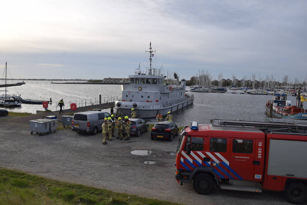 Overleden persoon door duikers van de marine boot aangetroffen