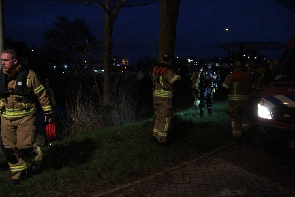 Veel hulpdiensten aanwezig vanwege fietsje langs waterkant