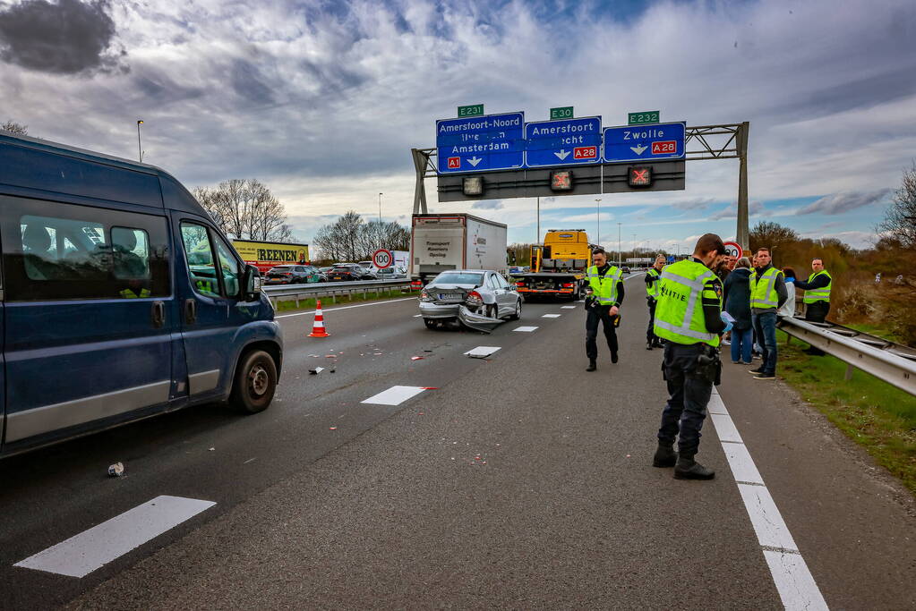 Drie voertuigen betrokken bij kettingbotsing