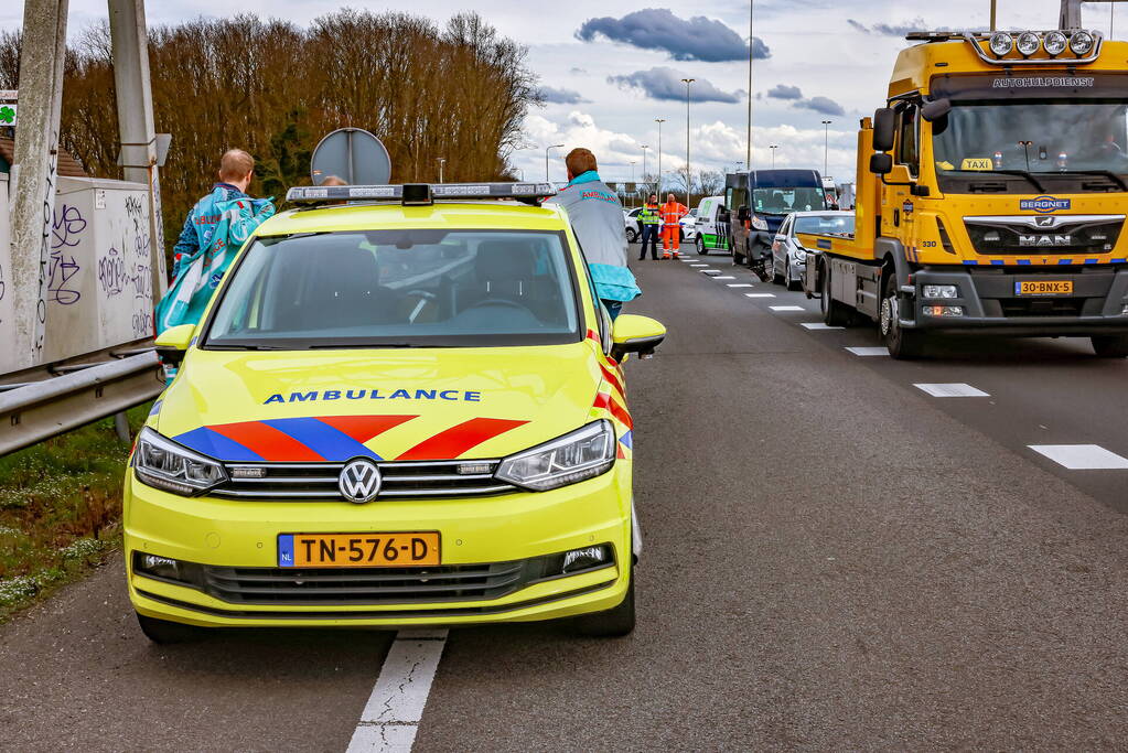 Drie voertuigen betrokken bij kettingbotsing