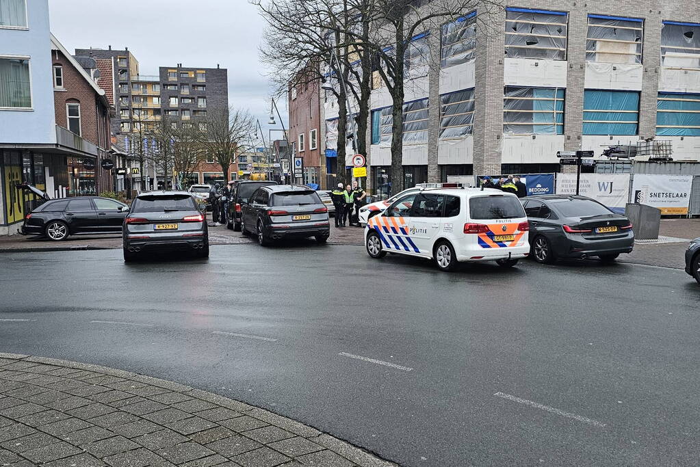 Arrestatieteam bij ernstig incident in centrum, ruim 150 woningen ontruimd