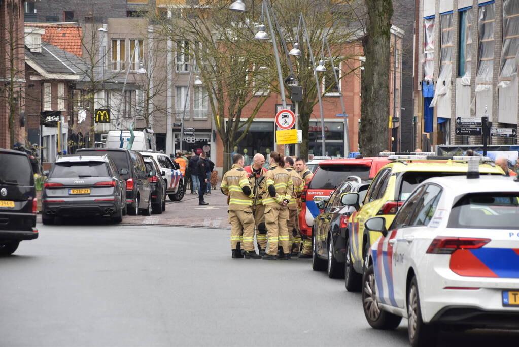 Arrestatieteam bij ernstig incident in centrum, ruim 150 woningen ontruimd