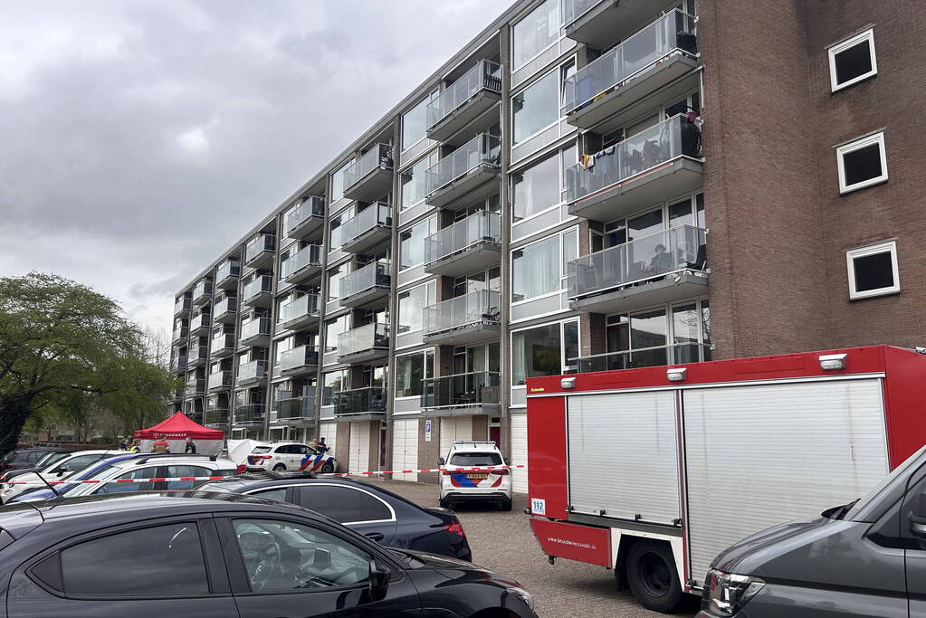 Onderzoek bij flat na incident