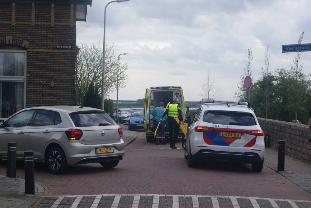 Persoon gewond na val met scootmobiel