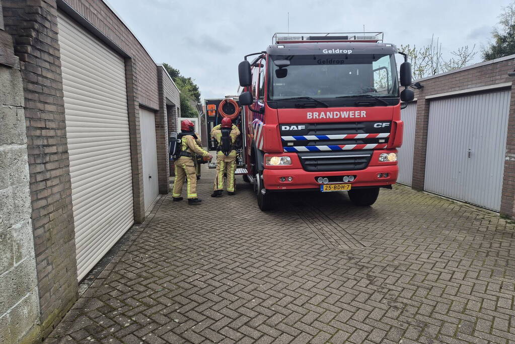 Acculader veroorzaakt kortsluiting en brand in garagebox