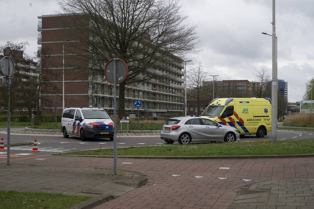 Motorrijder gewond bij botsing met auto