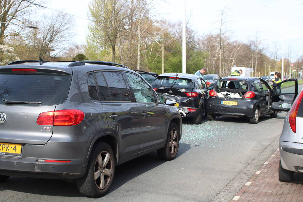 Ravage en gewonden bij kop-staartbotsing