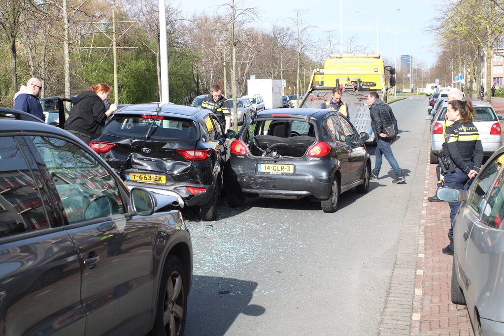 Ravage en gewonden bij kop-staartbotsing