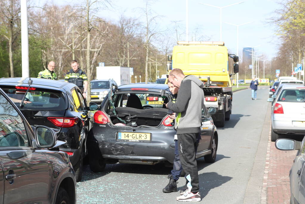 Ravage en gewonden bij kop-staartbotsing