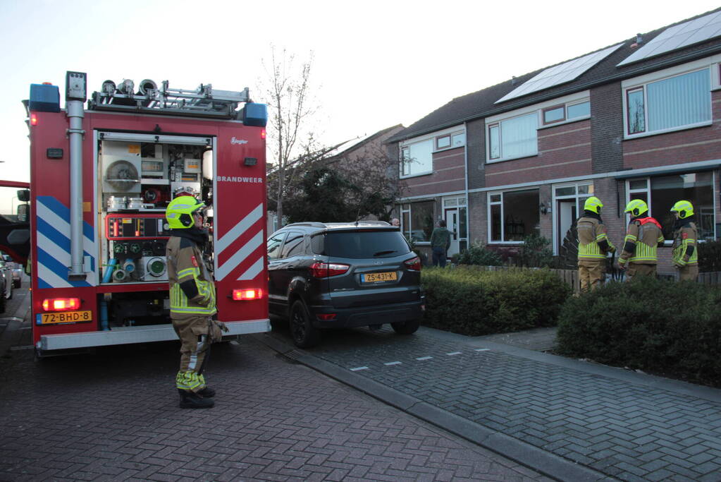 Brandweer controleert zonnepanelen op mogelijke brand