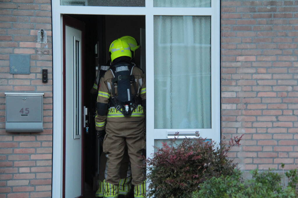 Brandweer controleert zonnepanelen op mogelijke brand