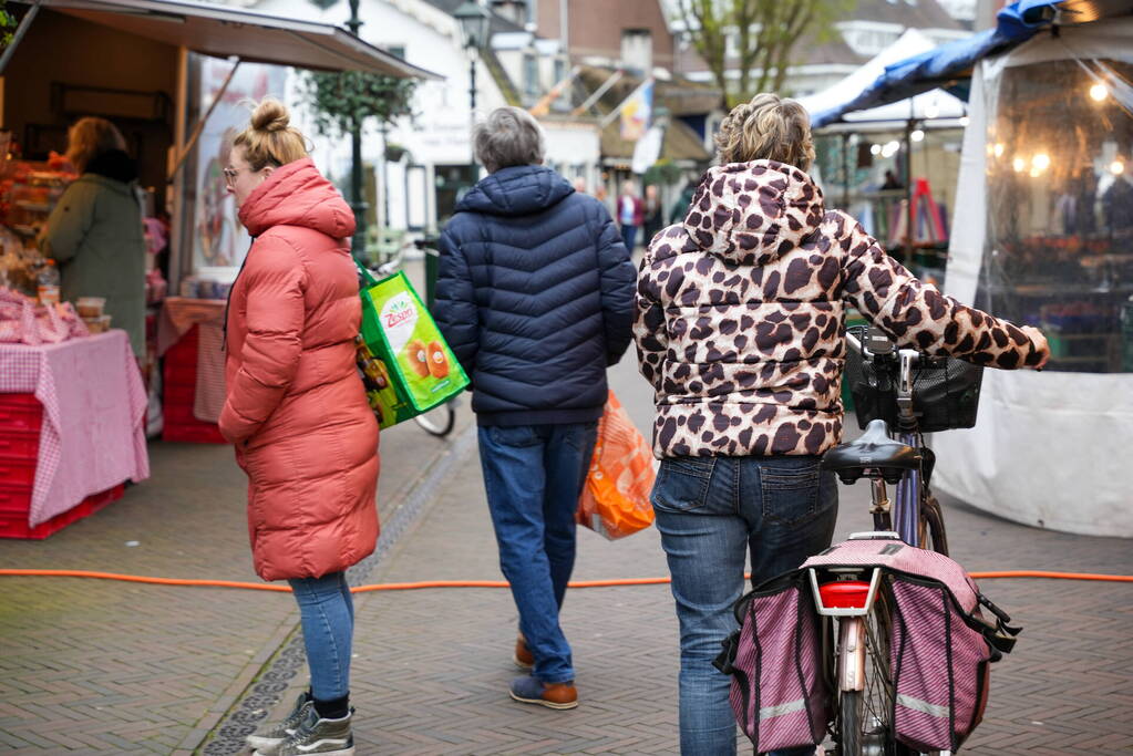 Weekmarkt verplaatst om meer parkeerplaatsen te creëren