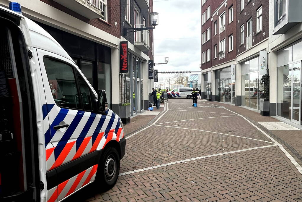 90-jarige vrouw overleden na aanrijding met bestelbus