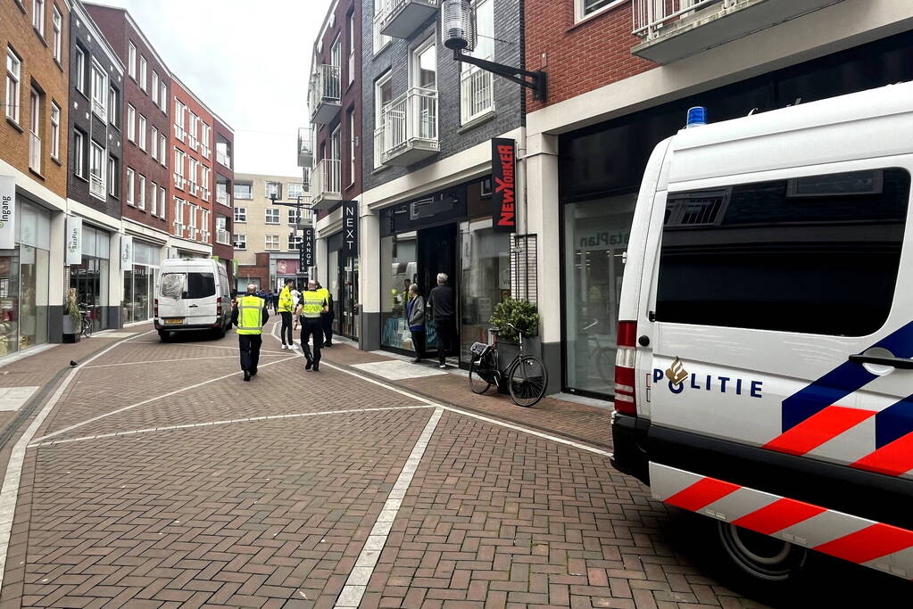 90-jarige vrouw overleden na aanrijding met bestelbus