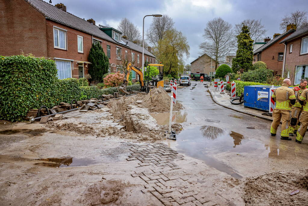 Gasleiding geraakt bij graafwerkzaamheden